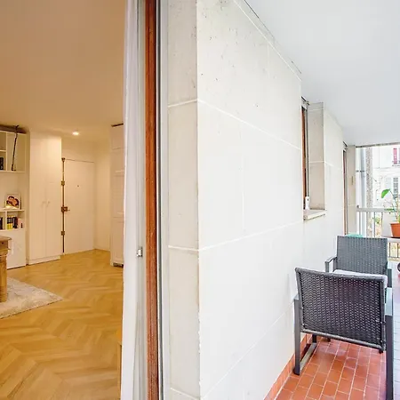 Guestready - Spacious For 2 - 17th Apartment