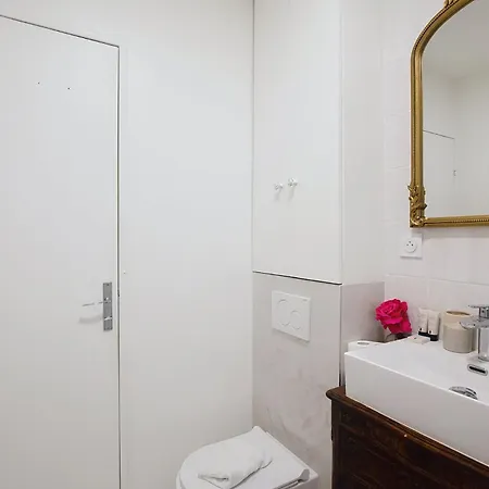Guestready - Spacious For 2 - 17th Apartment *